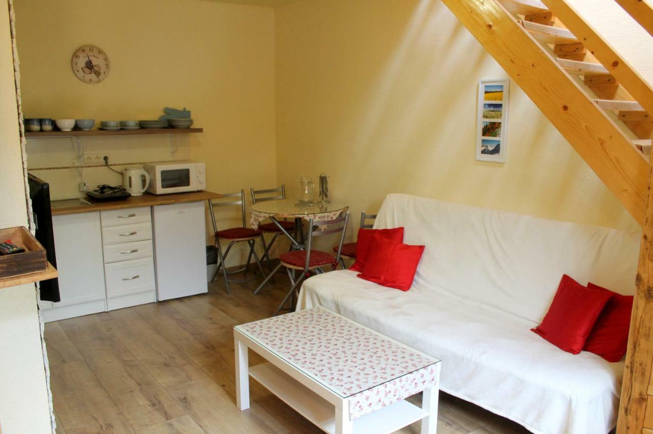 Apartman Turista Pavčina Lehota Extérieur photo